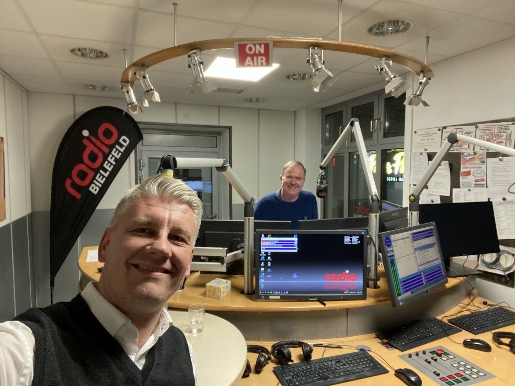 Marcel Klöpping gründet Kommunikationsberatung Toenspeak