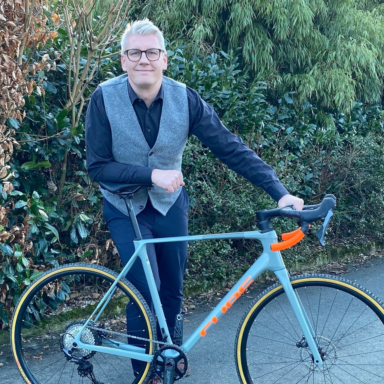 Marcel Klöpping hat auf dem Rennrad die Tönspeak-Idee entwickelt.